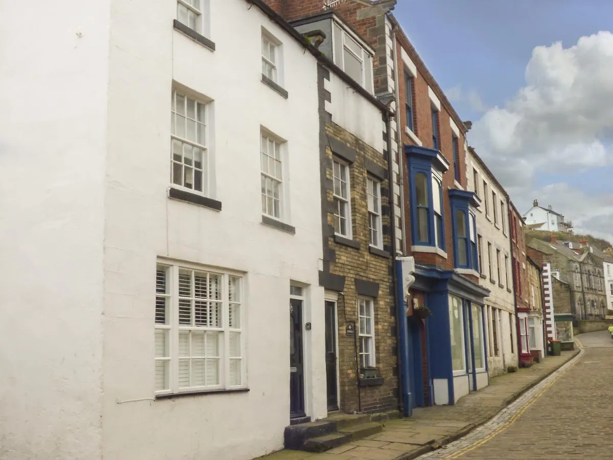 Willa Kippers Corner Staithes